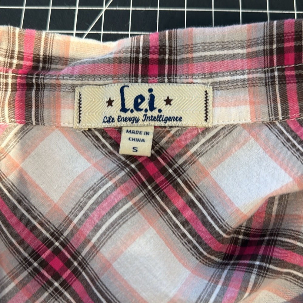 L.E.I small plaid dress - Picture 5 of 5